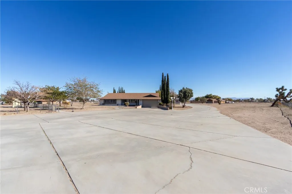 Additional image 4 of 10731 Anaconda Avenue, Oak Hills, CA 92344