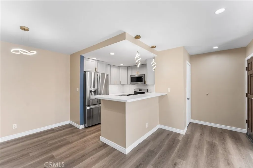 Additional image 73 of 15511 Sherman Way Unit 1, Van Nuys, CA 91406