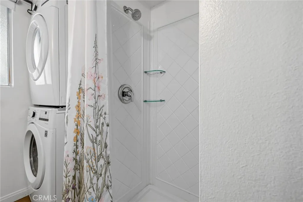 Additional image 58 of 13567 Valerio Street Unit F, Van Nuys, CA 91405