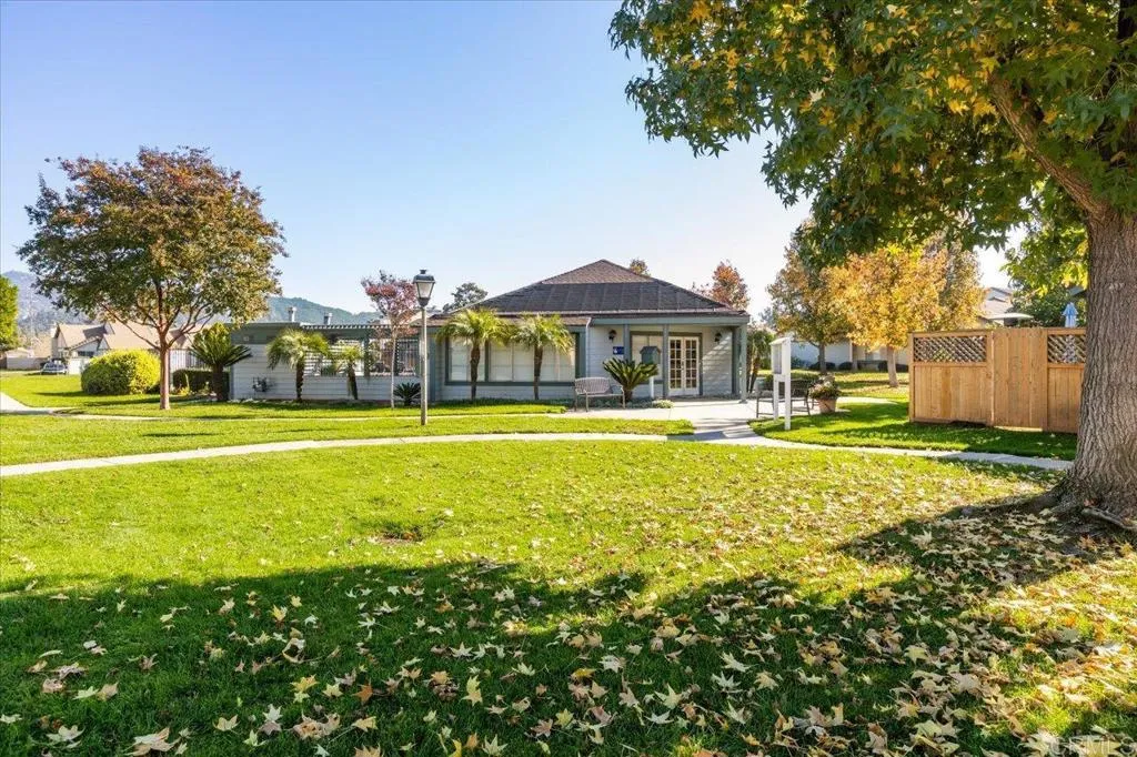 475 Nantucket Gln, Escondido, CA 92027