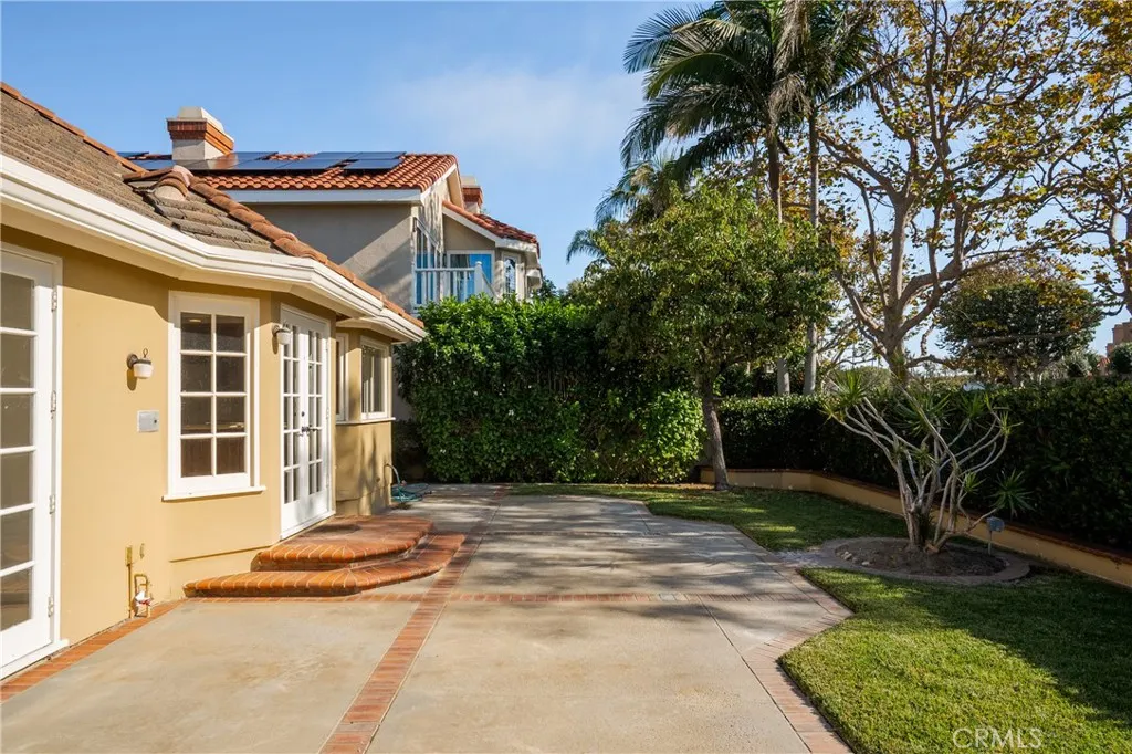 Additional image 38 of 19371 Woodlands Ln, Huntington Beach, CA 92648