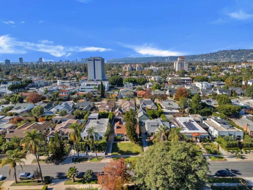 Additional image 38 of 337 N Beachwood Drive, Los Angeles, CA 90004