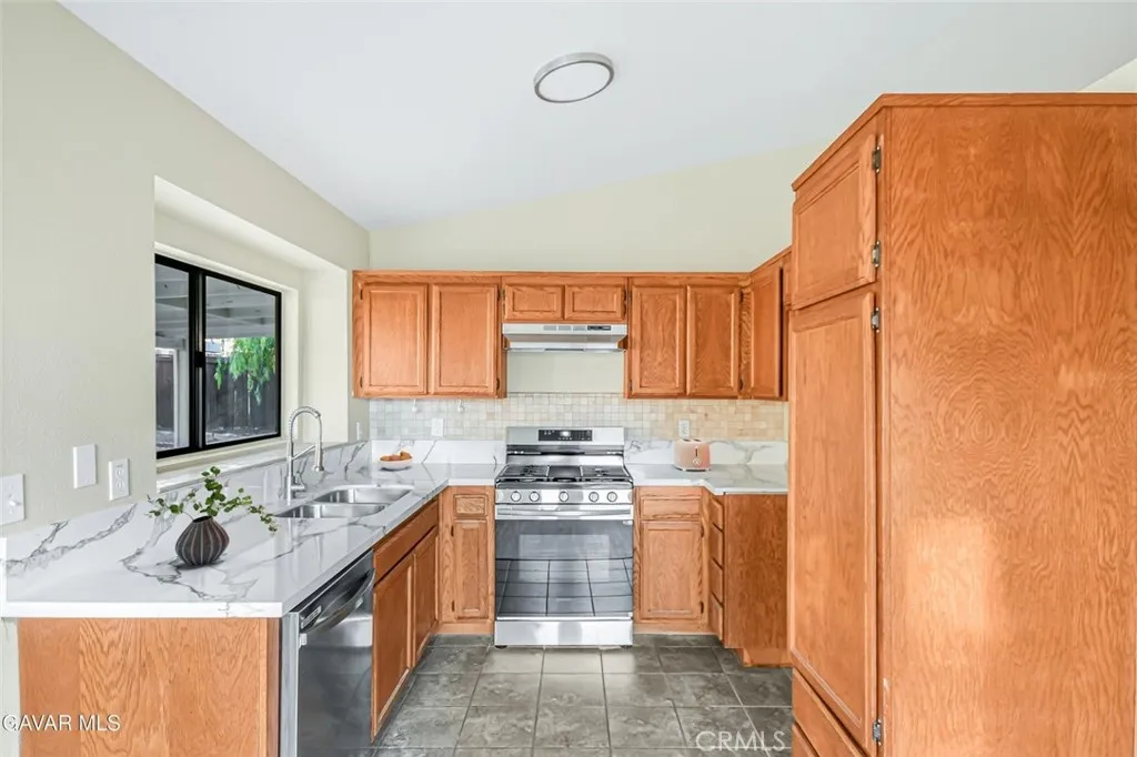 Additional image 6 of 3649 Scherer Dr, Rosamond, CA 93560