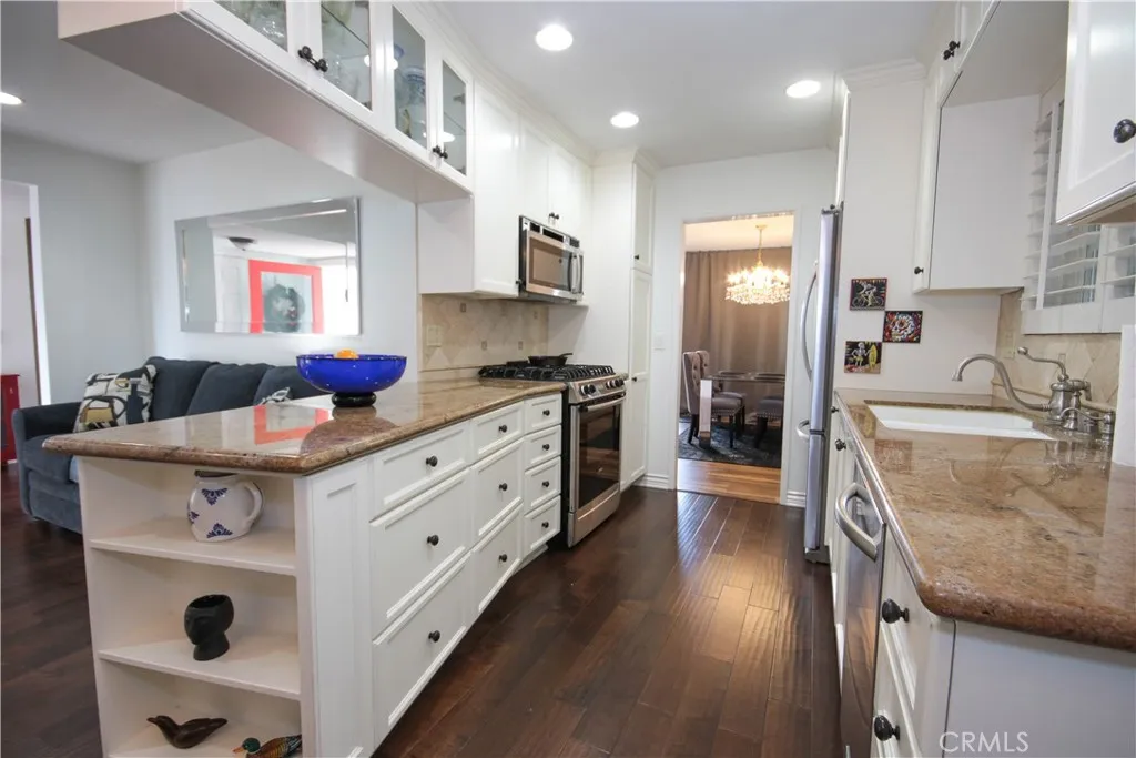 Additional image 14 of 10211 Cliff Drive, Huntington Beach, CA 92646