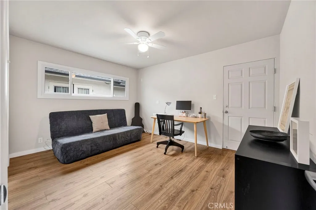 Additional image 54 of 14421 Cohasset Street, Van Nuys, CA 91405