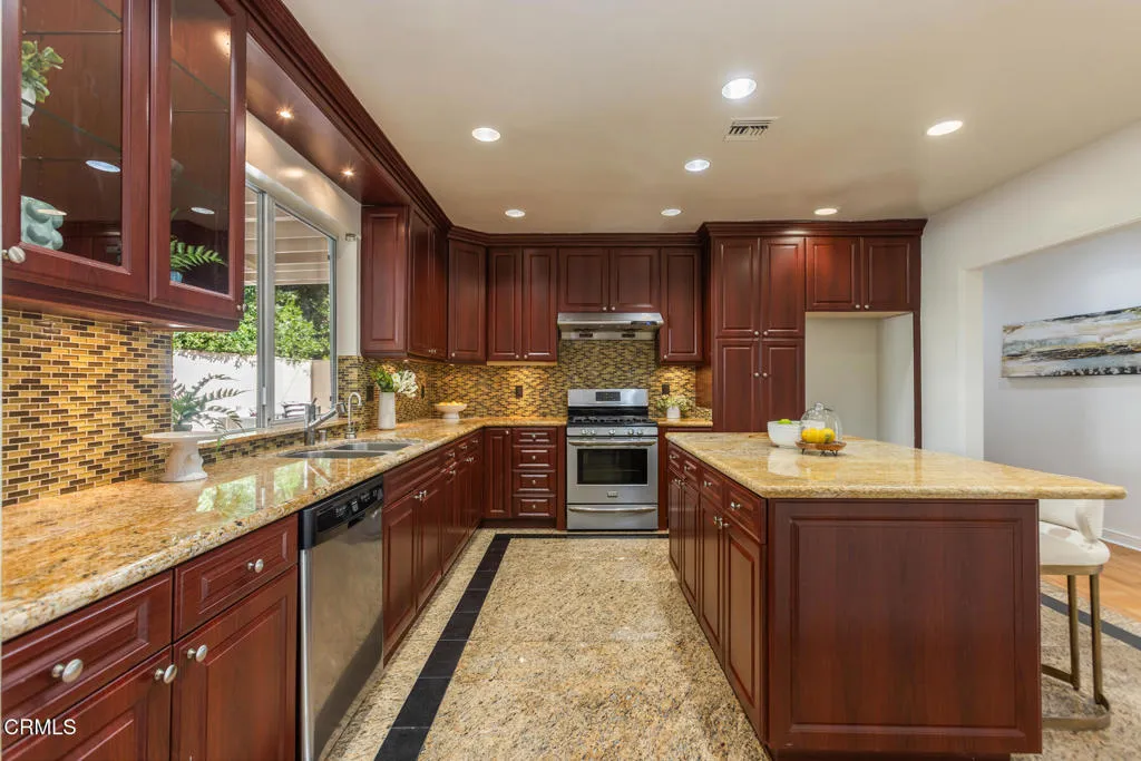 Additional image 31 of 4926 Crown Avenue, La Canada Flintridge, CA 91011