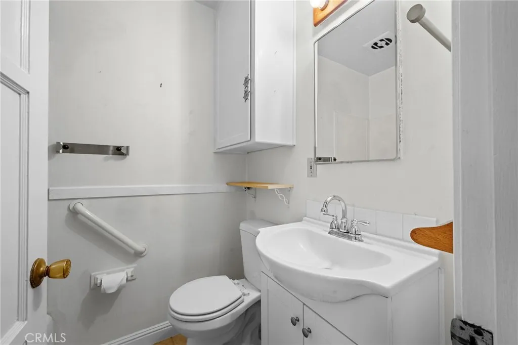 Additional image 65 of 2739 Denmead St, Lakewood, CA 90712