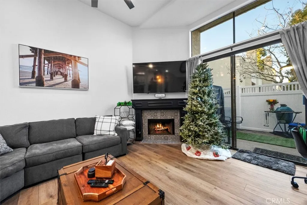 Additional image 11 of 380 W Wilson St Unit B106, Costa Mesa, CA 92627