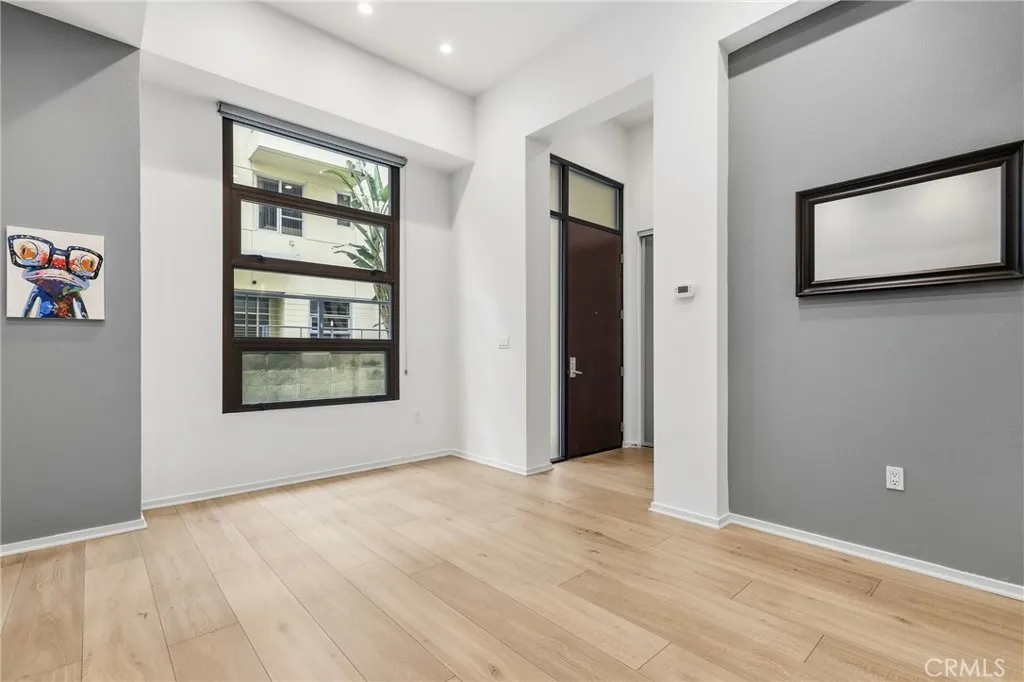 Additional image 48 of 133 The Promenade N Unit 118, Long Beach, CA 90802