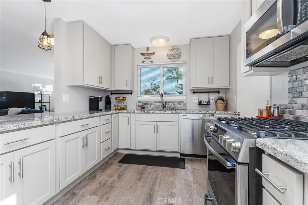 Additional image 52 of 15201 Nottingham Ln, Huntington Beach, CA 92647