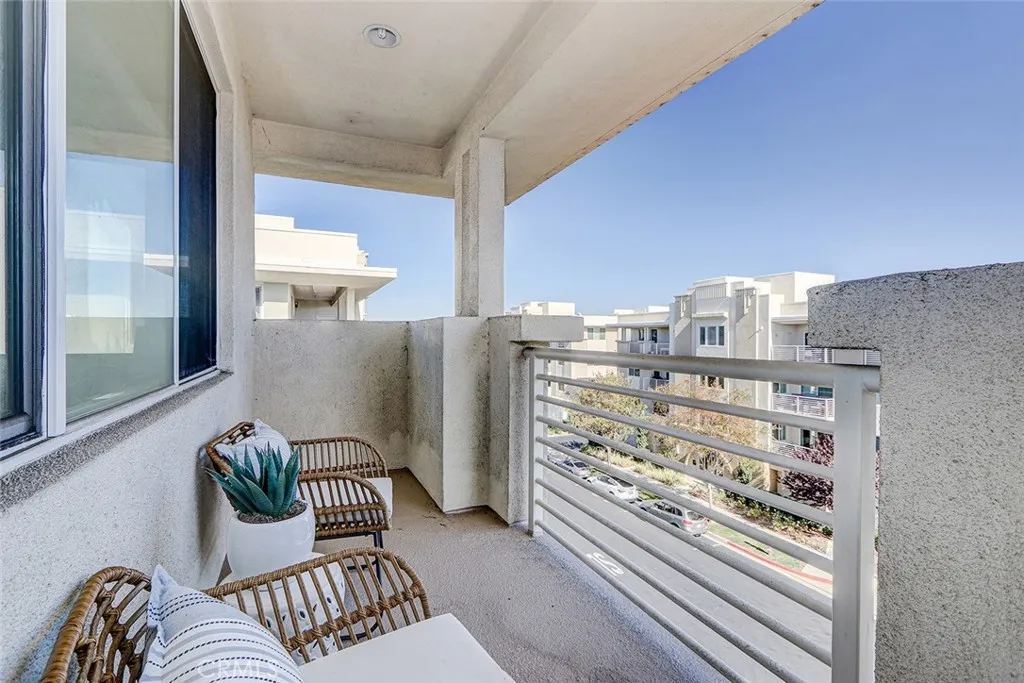 Additional image 5 of 13029 Central Avenue Unit 401, Hawthorne, CA 90250