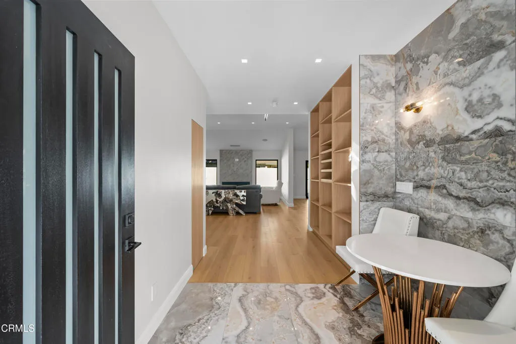 Additional image 5 of 14145 Weddington Street, Los Angeles, CA 91401