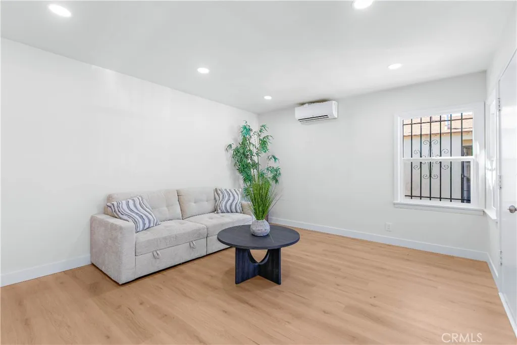 Additional image 37 of 870 E 148th St, Compton, CA 90220