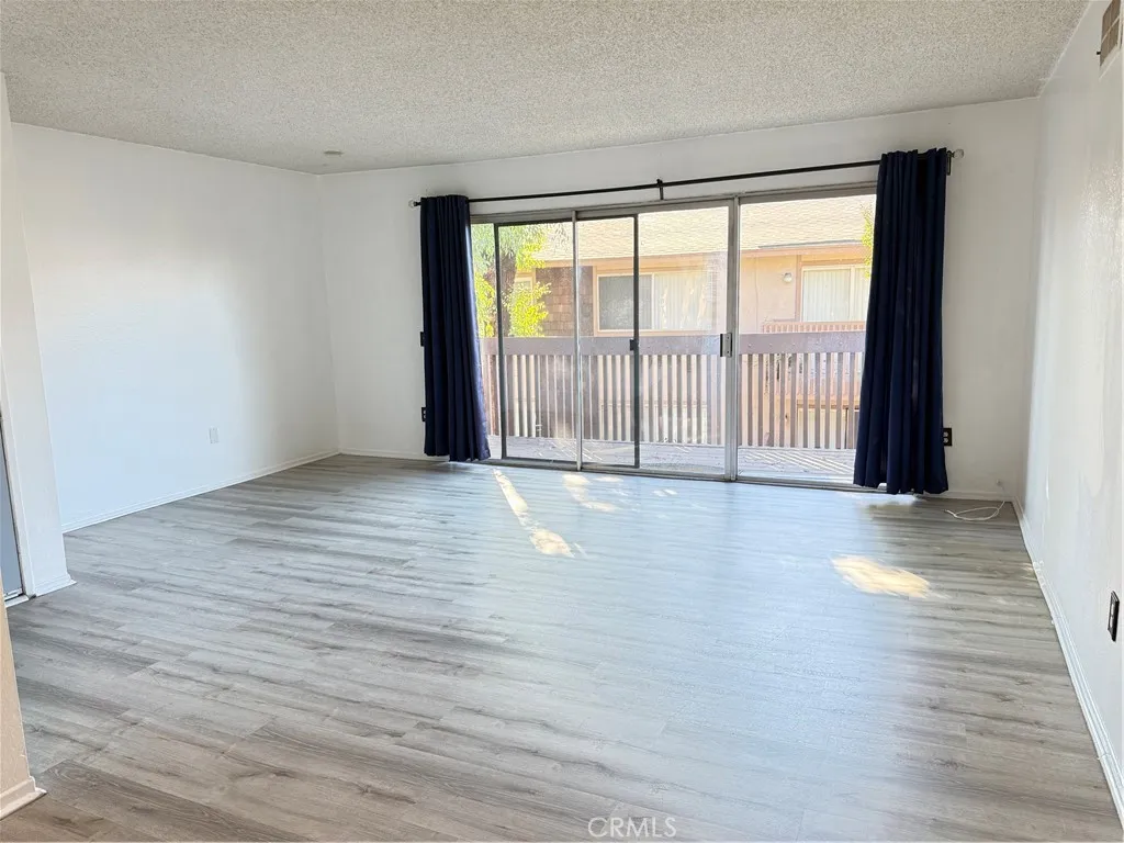Additional image 3 of 1056 Cabrillo Park Drive Unit G, Santa Ana, CA 92701