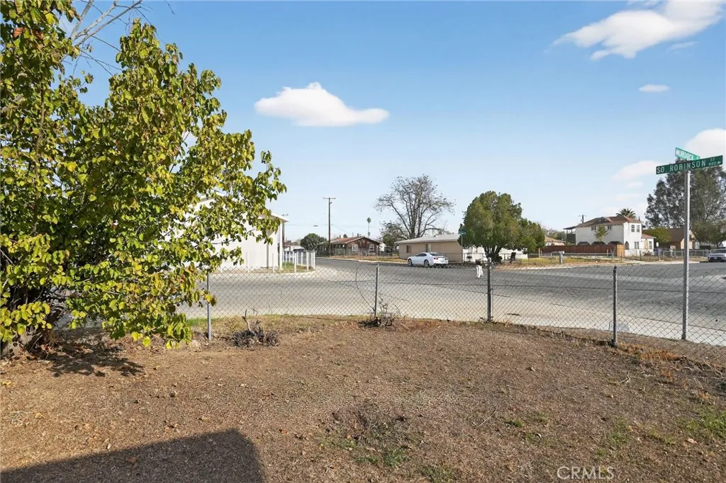 Additional image 23 of 420 Robinson, Bakersfield, CA 93305