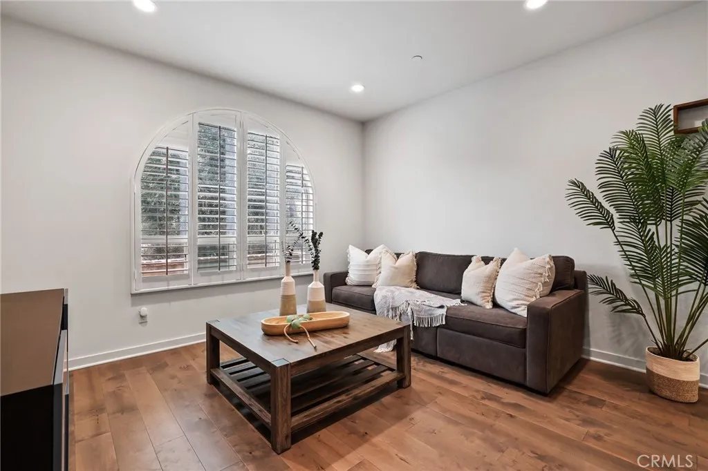 Additional image 43 of 53 Savannah, Lake Forest, CA 92630