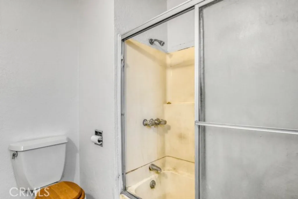 Additional image 14 of 14153 Tiara Street, Van Nuys, CA 91401