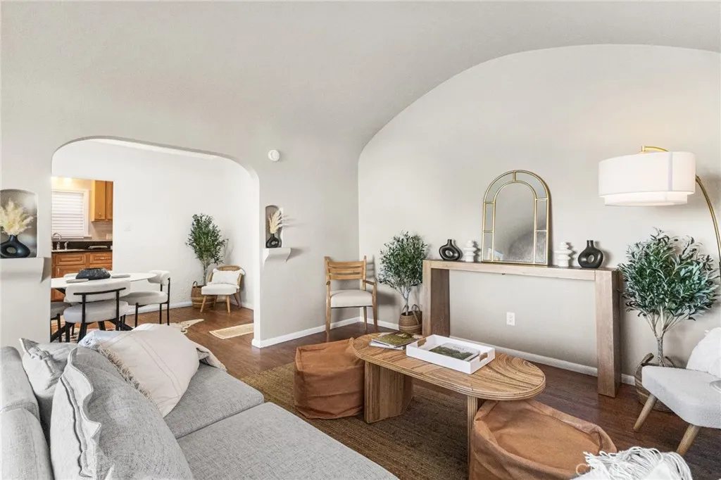 Additional image 27 of 2056 W 70th St, Los Angeles, CA 90047