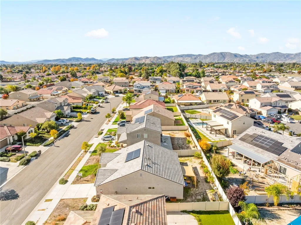 468 Bristolwood Rd, Hemet, CA 92543