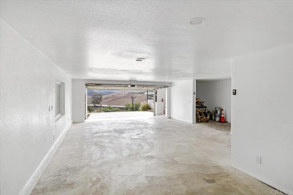 Additional image 105 of 2918 Fairview Dr, Vista, CA 92084