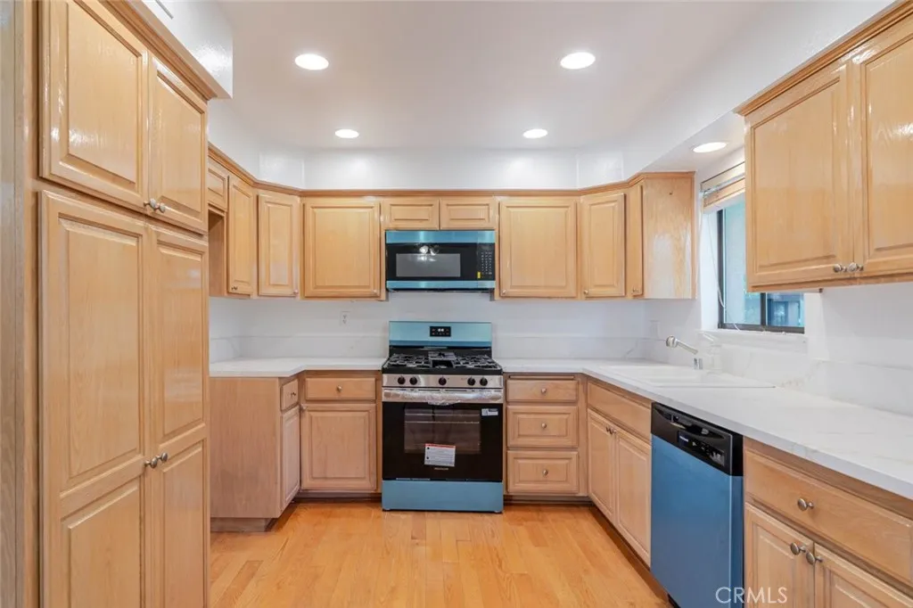 Additional image 51 of 9000 Vanalden Avenue Unit 117, Northridge, CA 91324