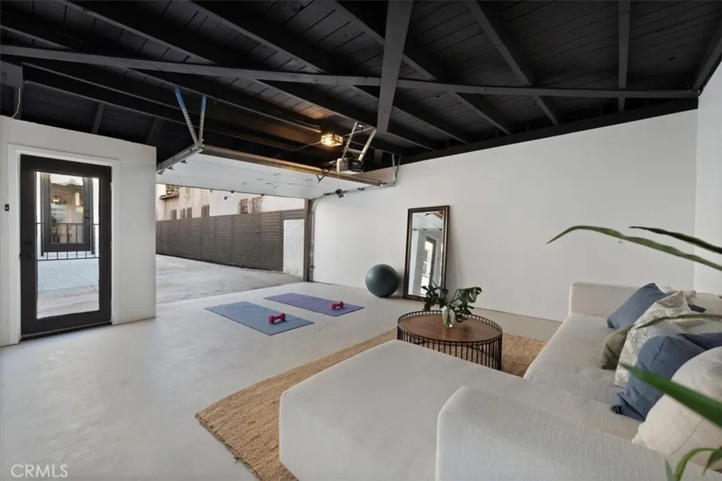 Additional image 68 of 3905 Roxton Avenue, Los Angeles, CA 90008