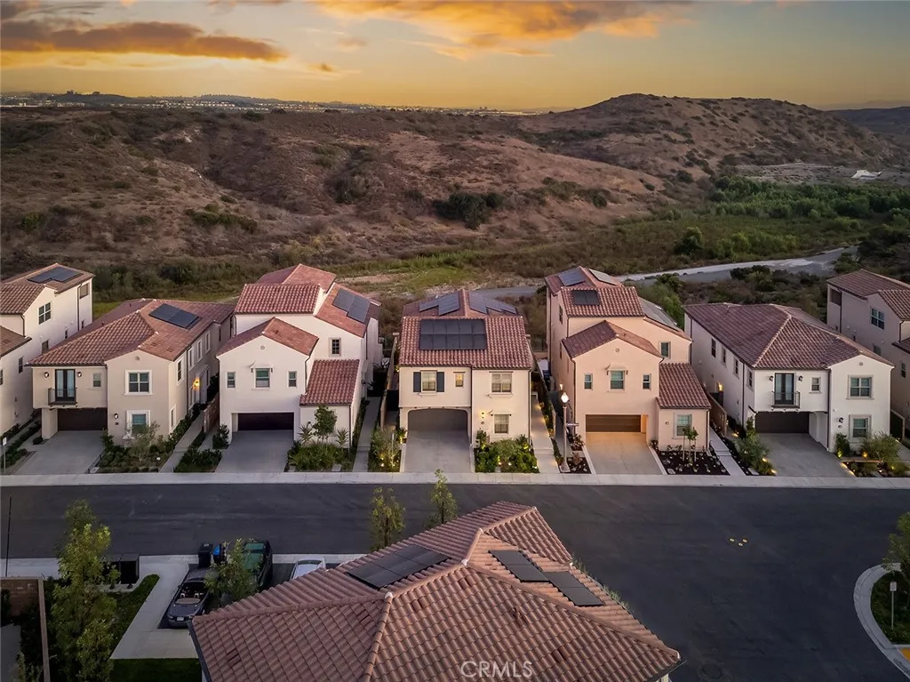 Additional image 92 of 208 Canterbury, Irvine, CA 92618