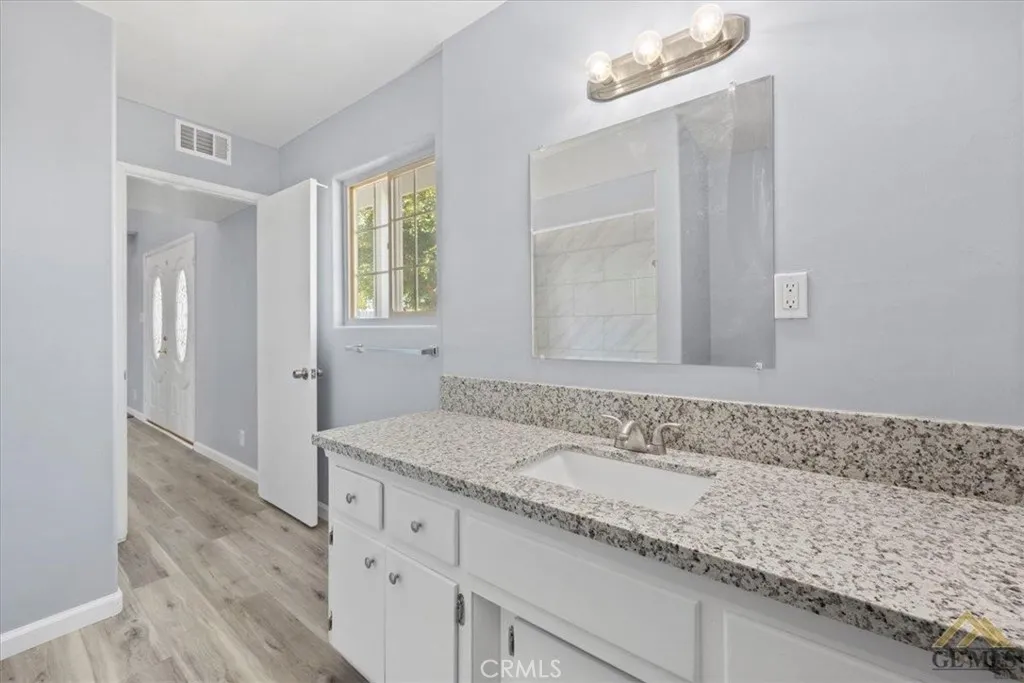 Additional image 6 of 4005 Madrid Avenue, Bakersfield, CA 93309