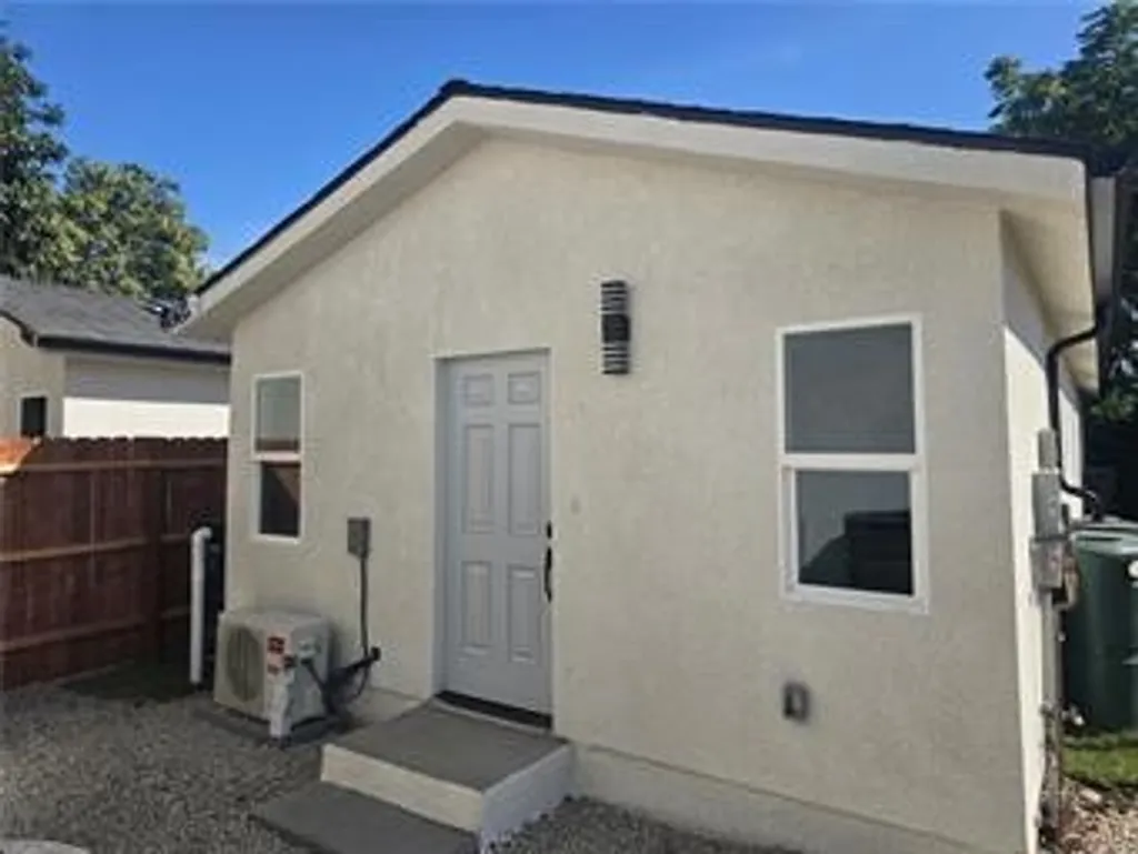 Additional image 3 of 9412 Wilmington Avenue, Los Angeles, CA 90002