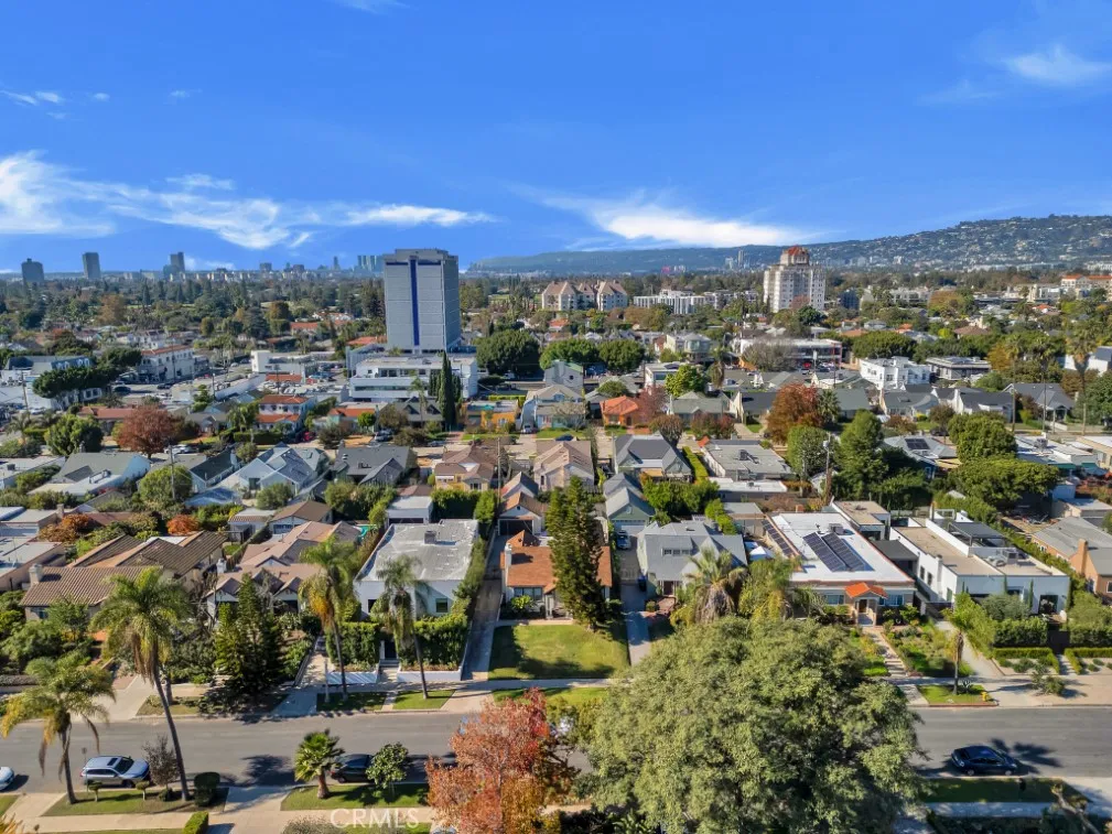 Additional image 77 of 337 N Beachwood Drive, Los Angeles, CA 90004