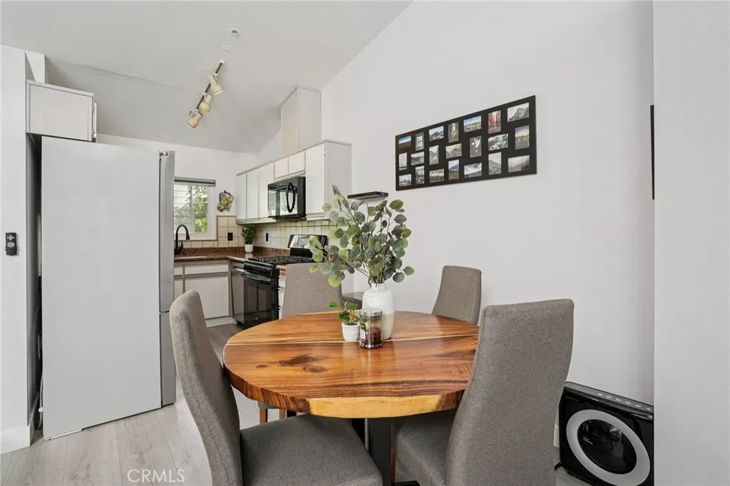 Additional image 32 of 11377 Osborne Place Unit 13, Sylmar, CA 91342