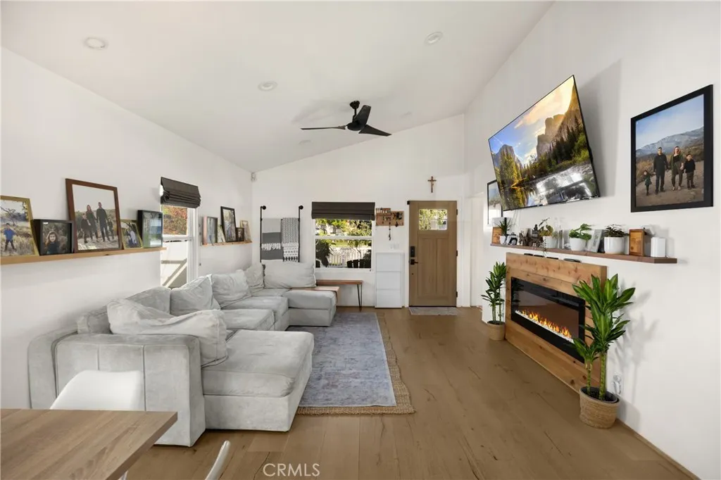 Additional image 11 of 506 E 11th St, Upland, CA 91786