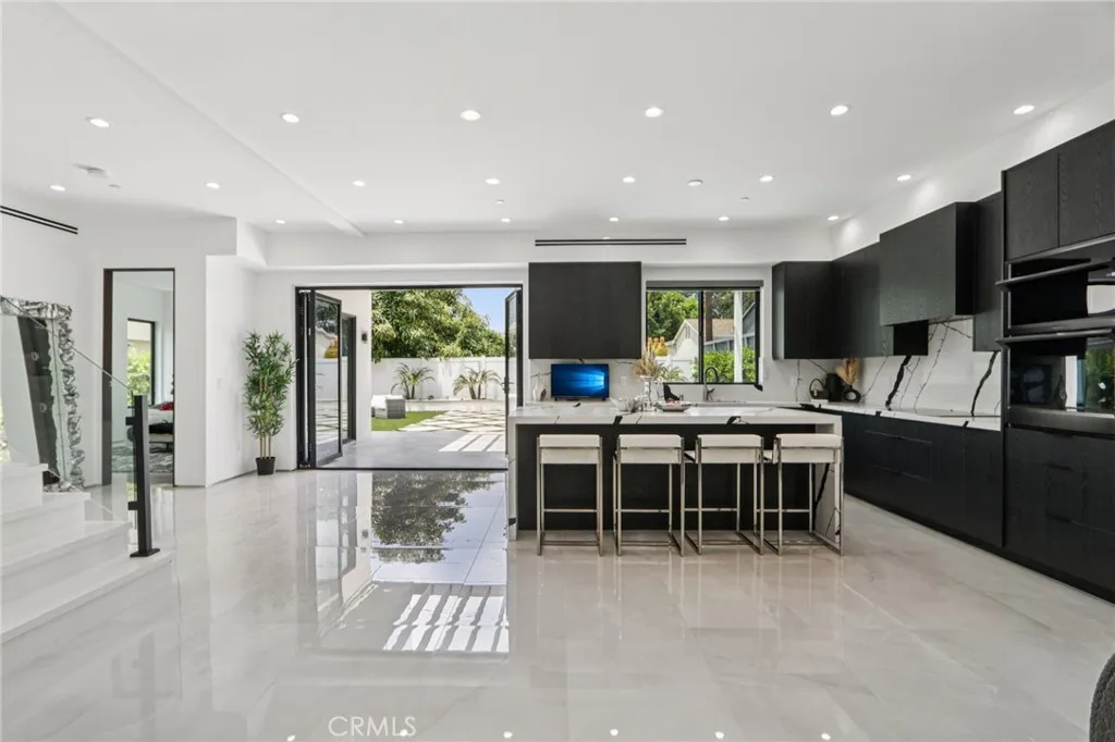 Additional image 17 of 2227 N Lamer Street, Burbank, CA 91504