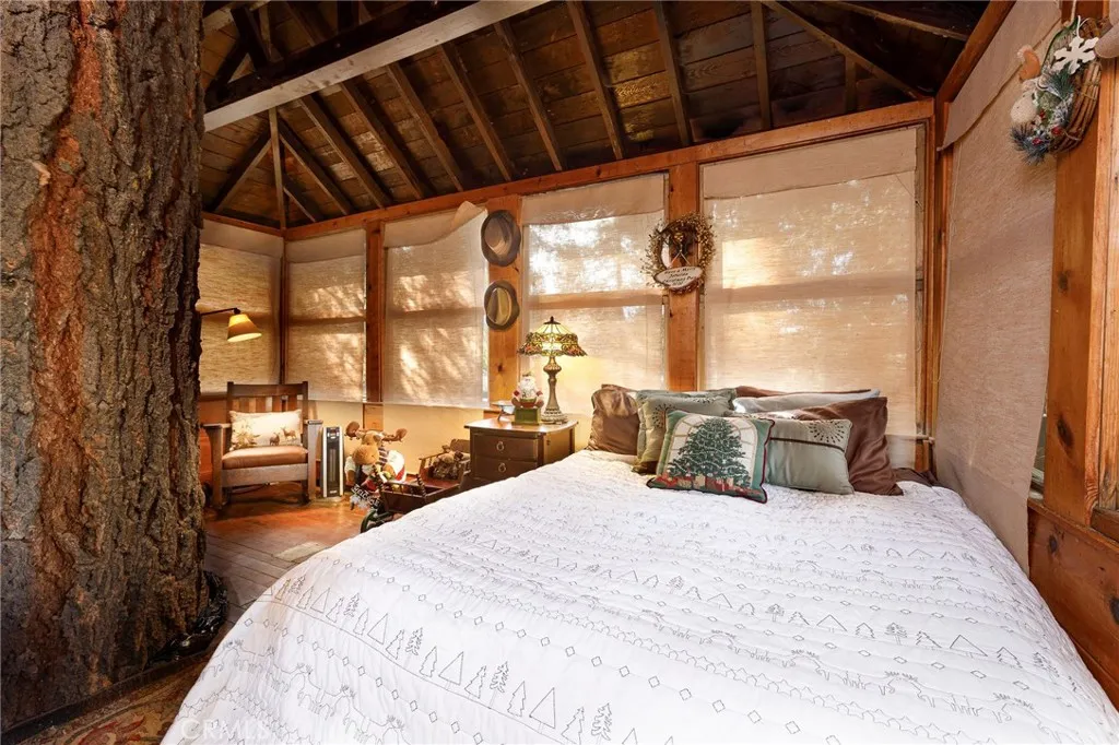 Additional image 5 of 529 West Victoria Court, Lake Arrowhead, CA 92352