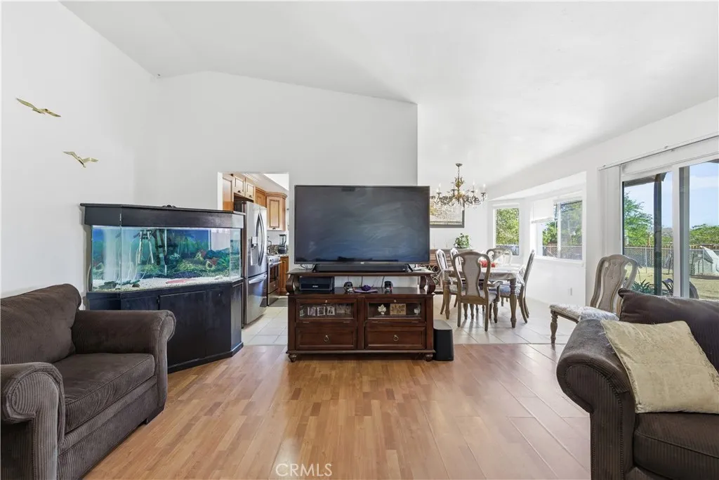 Additional image 8 of 9781 Victor Ave, Hesperia, CA 92345