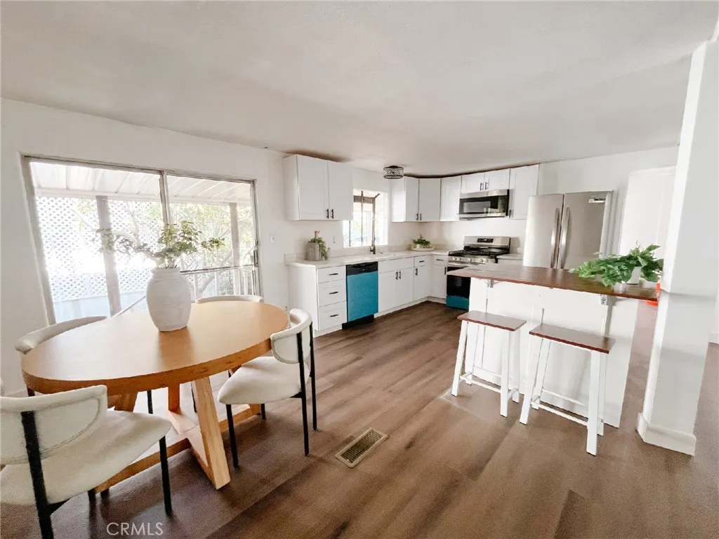 Additional image 6 of 300 N Rampart Street Unit 127, Orange, CA 92868