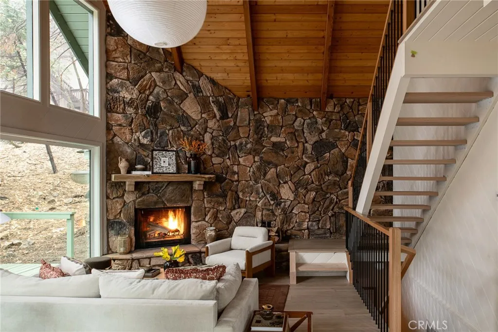 Additional image 4 of 28443 Altamont Court, Lake Arrowhead, CA 92352