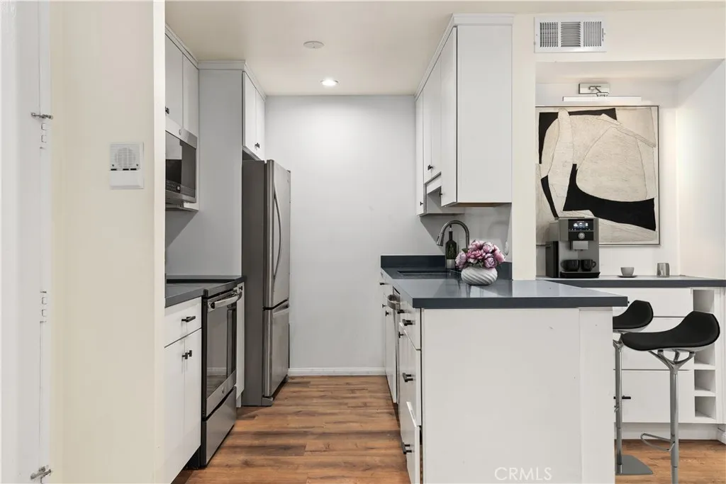 Additional image 7 of 5202 Raintree Circle, Culver City, CA 90230