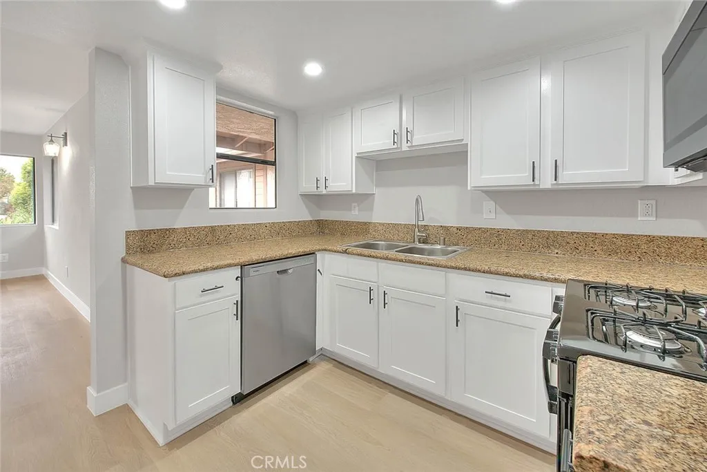 Additional image 16 of 1333 Massachusetts Avenue Unit 201, Riverside, CA 92507