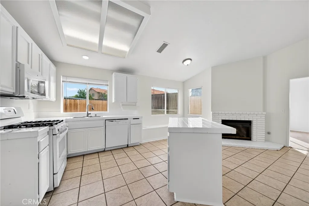 Additional image 46 of 25181 Avocet Cir, Hemet, CA 92544