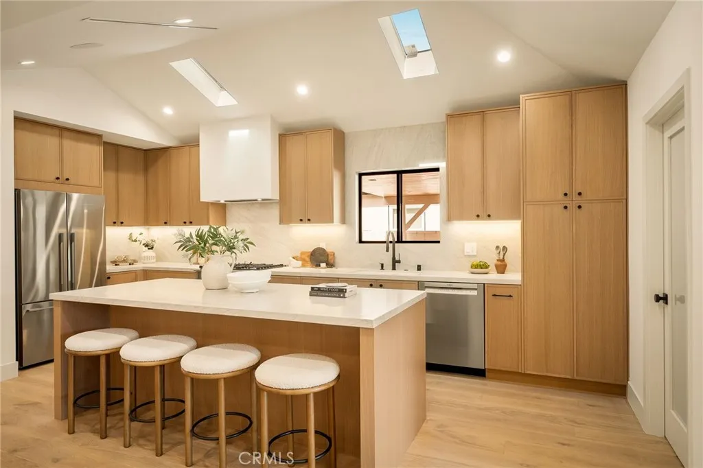 Additional image 58 of 5444 Morella Ave, Valley Village, CA 91607