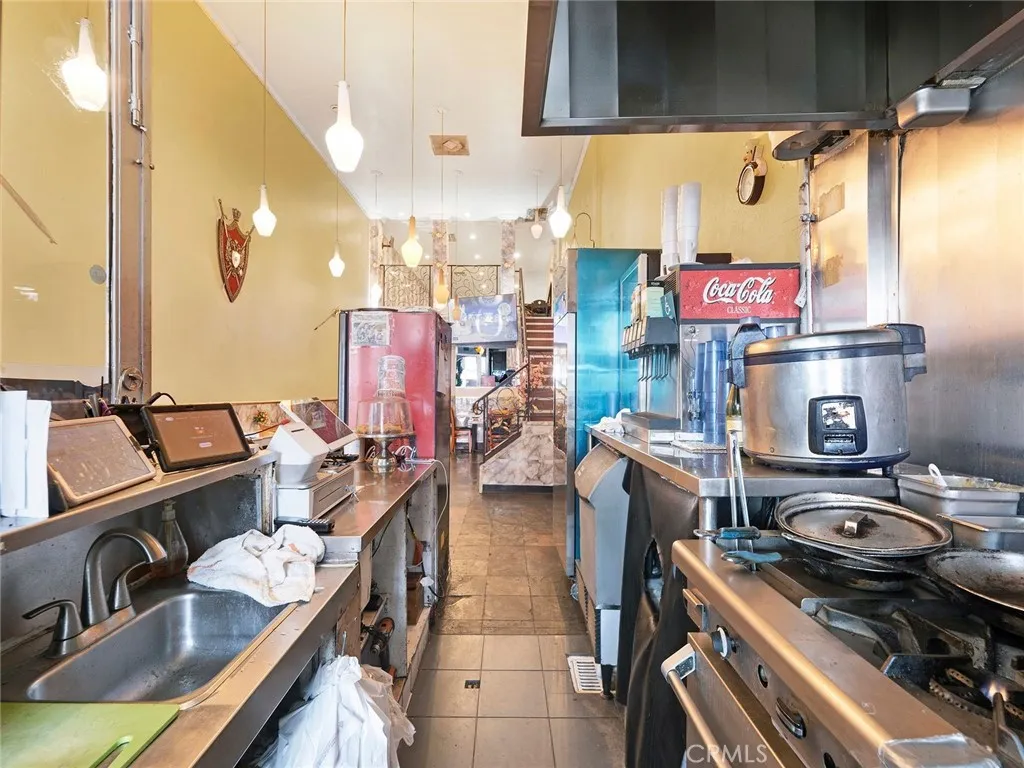 Additional image 15 of 138 N San Fernando Boulevard, Burbank, CA 91502