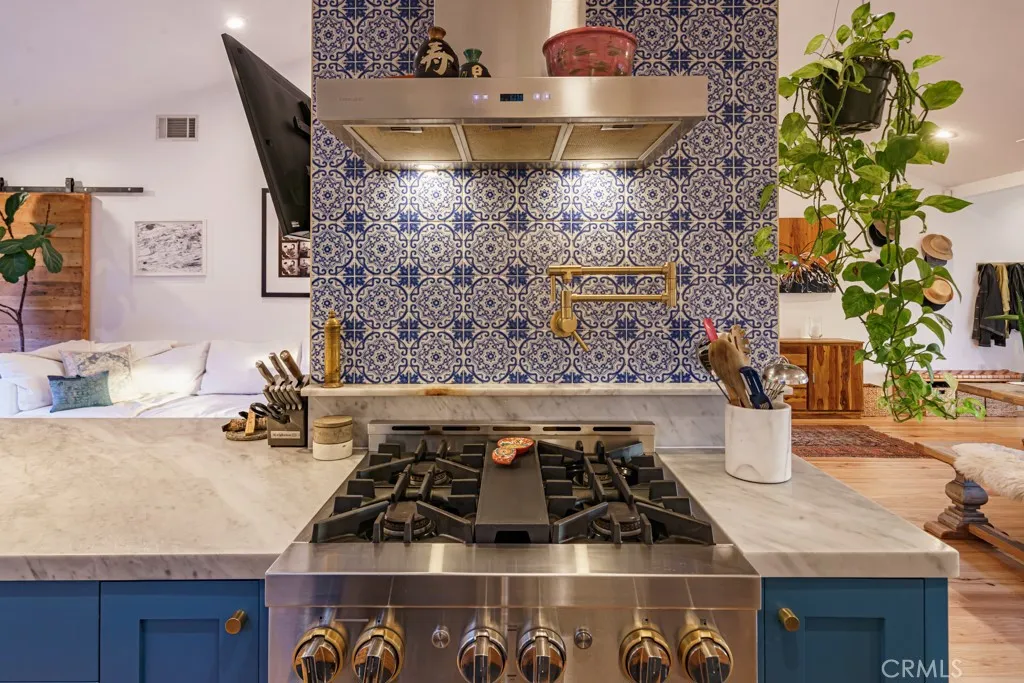 Additional image 113 of 704 Valita St, Venice, CA 90291