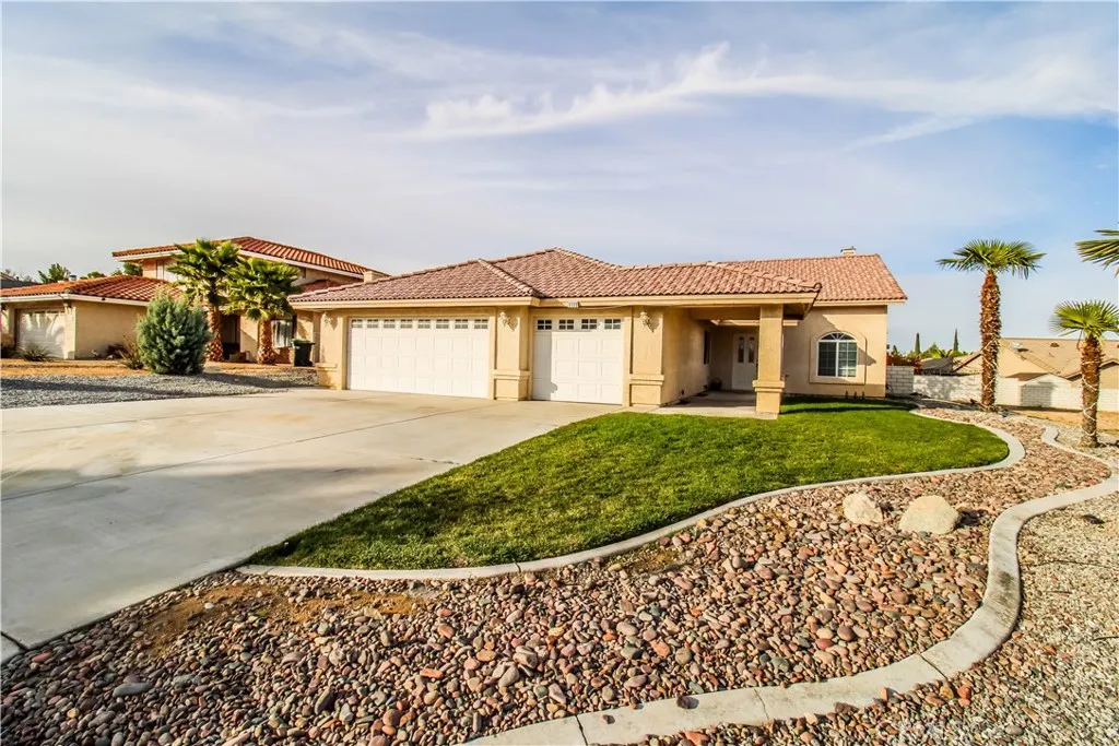 Additional image 2 of 17772 Pebble Beach Dr, Victorville, CA 92395