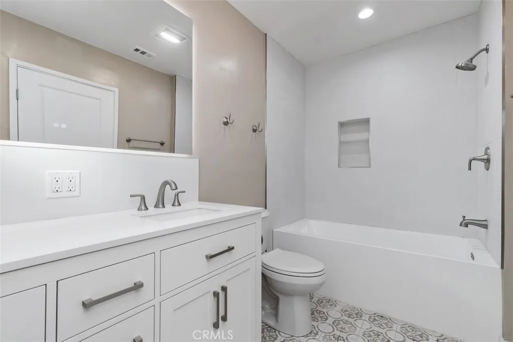 Additional image 27 of 4769 E Malta St, Long Beach, CA 90815