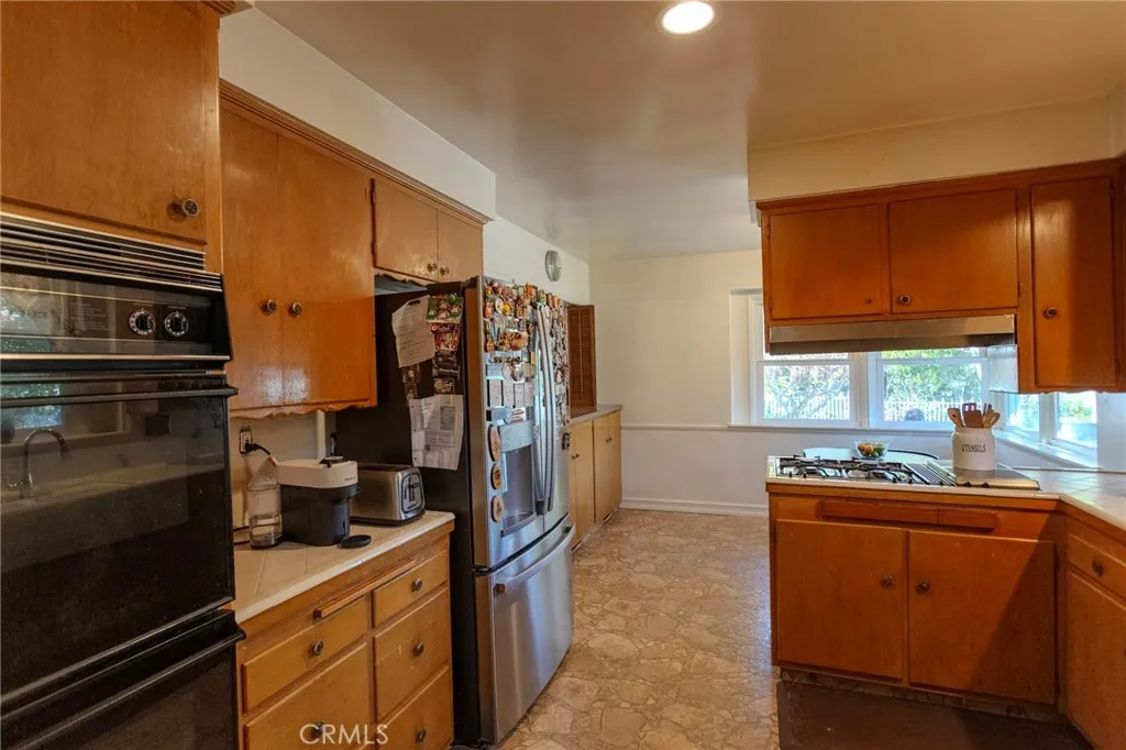 Additional image 39 of 1724 Sombra Drive, Glendale, CA 91208
