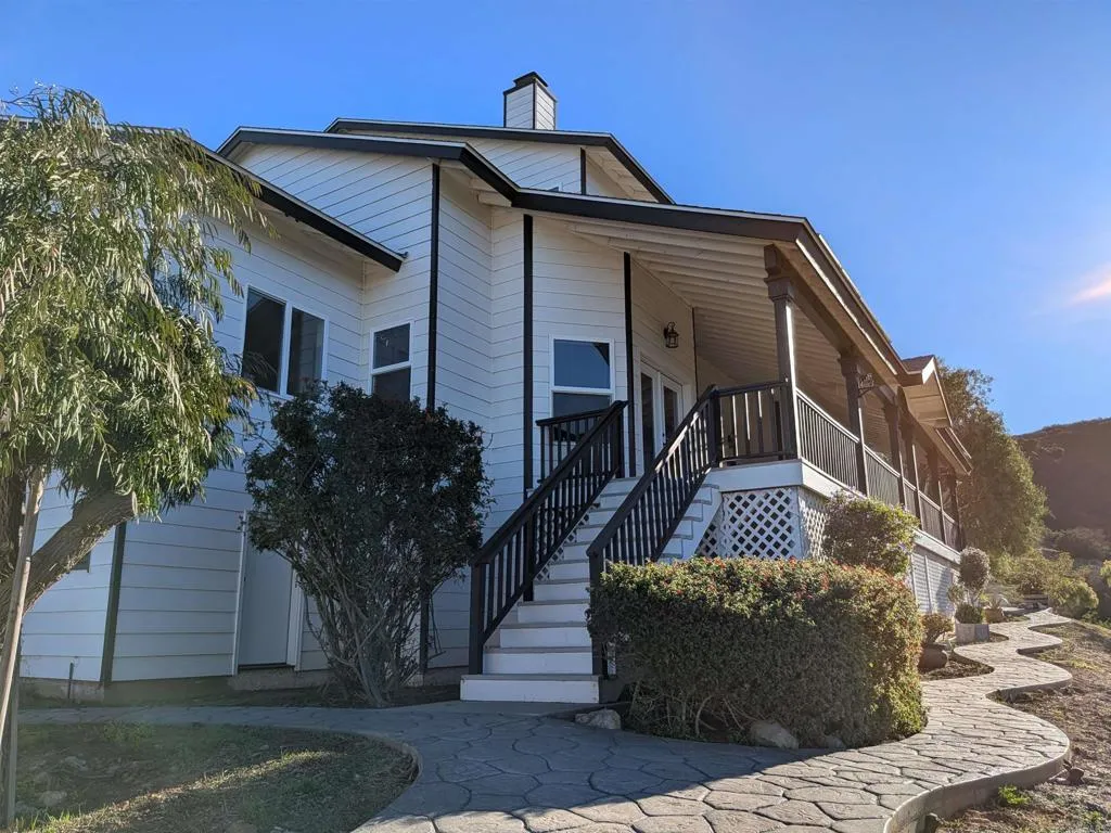 Additional image 5 of 1925 Robinhood Road, Vista, CA 92084