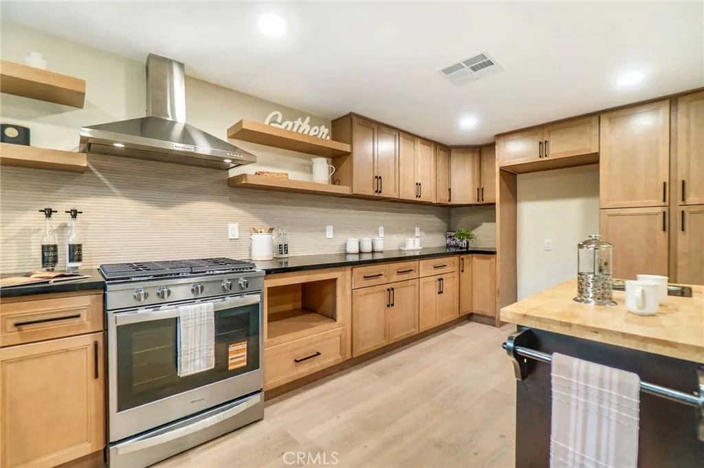 Additional image 116 of 1381 Penrith Ln, Tustin, CA 92780