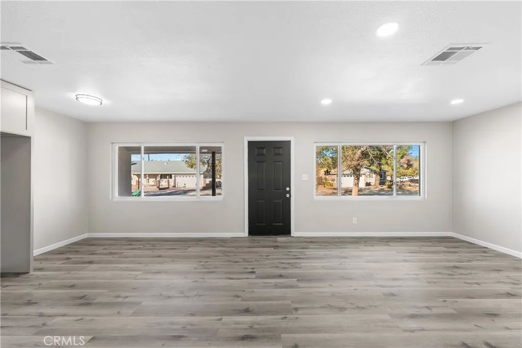 Additional image 47 of 638 W Avenue H, Lancaster, CA 93534