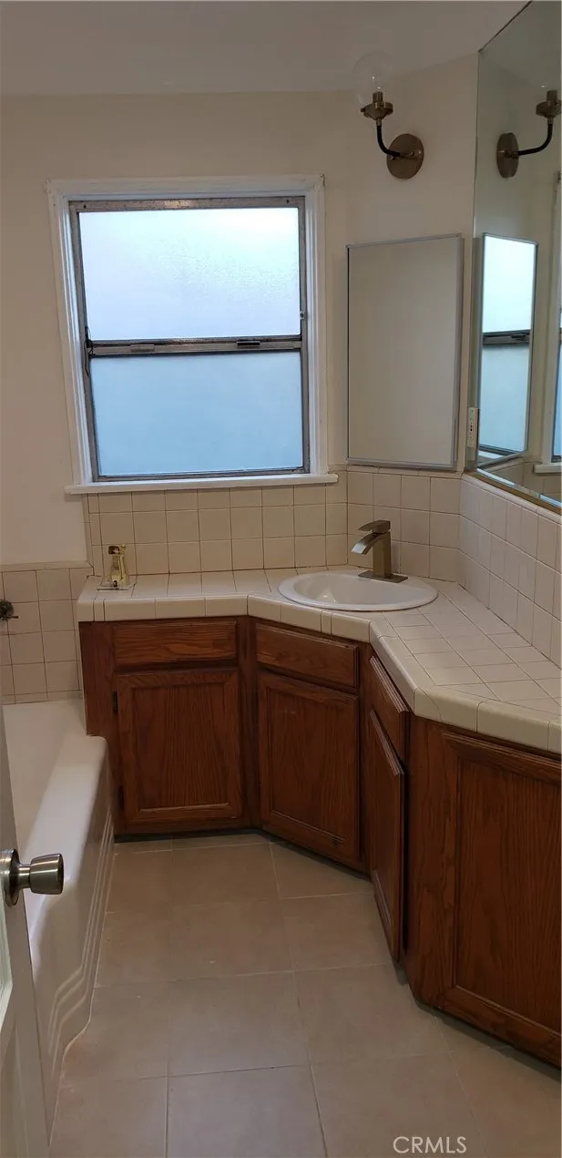 Additional image 44 of 2915 W 95th St, Inglewood, CA 90305